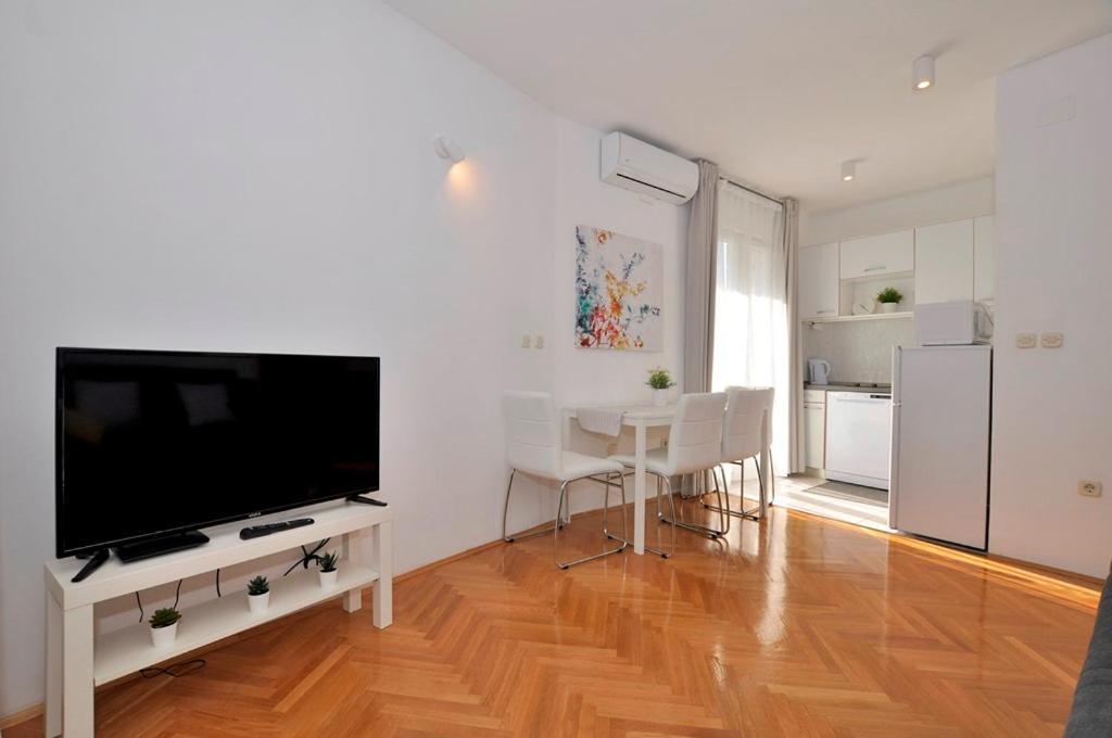 Apartman Ivanto Makarska Ngoại thất bức ảnh